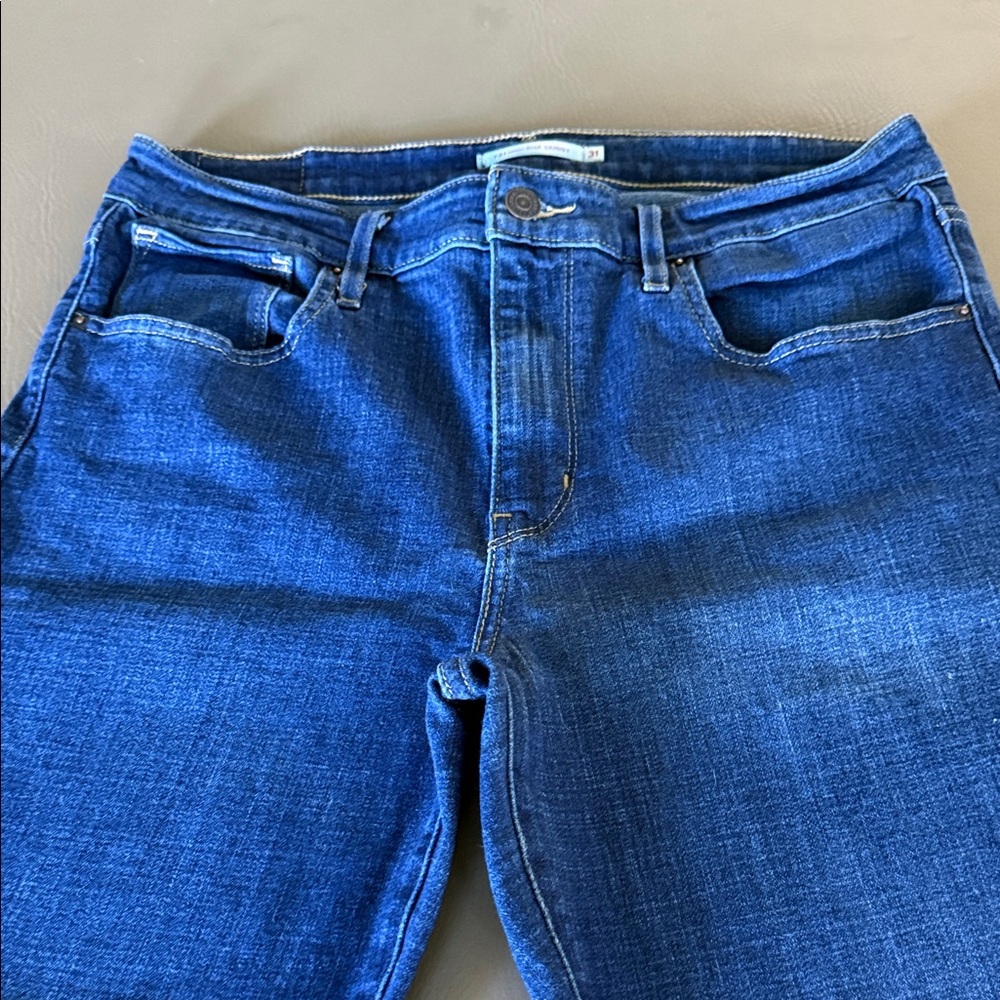 Women’s Levi’s 721 high rise skinny. Size 31